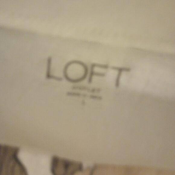 LOFT floral  print three quarter length sleeve white top large - Picture 3 of 9